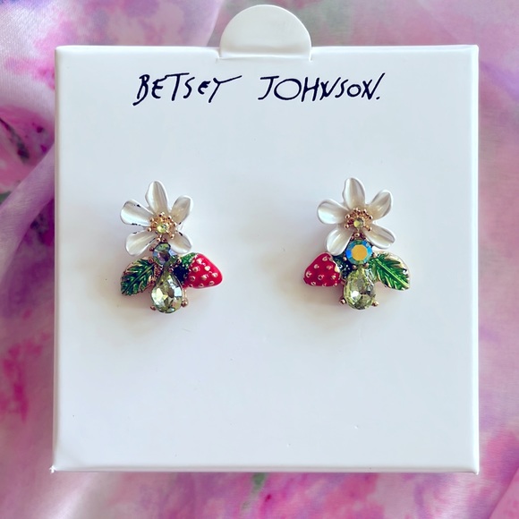 Betsey Johnson Jewelry - Brand New Betsey Johnson Floral Daisy Strawberry Post Earrings